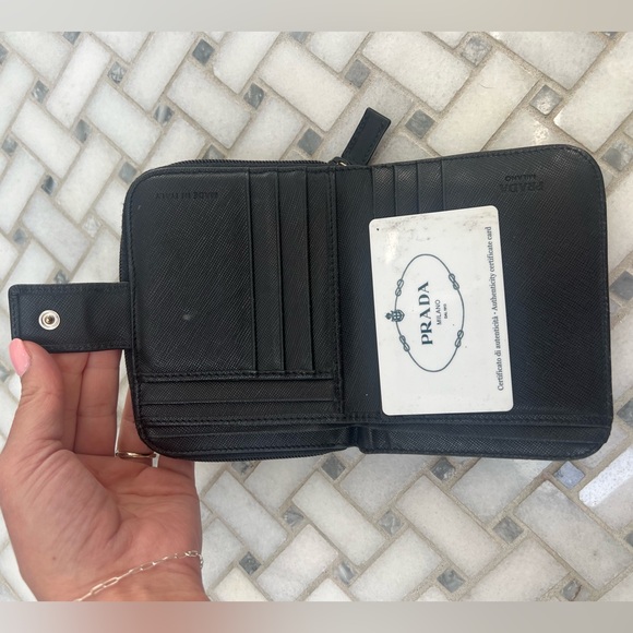 Authentic Prada Wallet - Picture 5 of 9